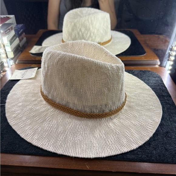 Accessories - Stylish Cream Nubby Panama Hat with Tan Band